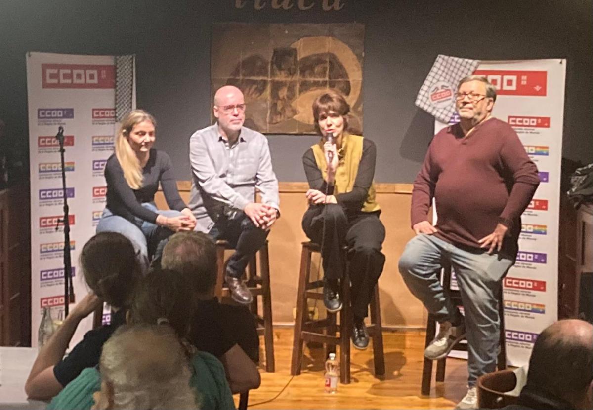 Encuentro de CCOO en la cafetería Ïtaca de Murcia con los movimientos sociales. 12 02 2026